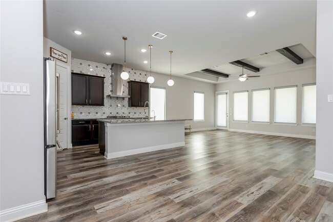 Building Photo - 2023 Village Orchard Ln