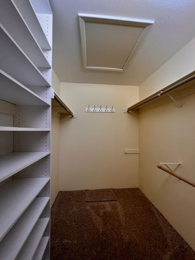 Building Photo - STUNNING VIEWS from this 3 bedroom, 2 bath home | Available end of February