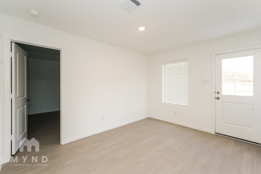 Building Photo - 10104 Dalgreen Cir