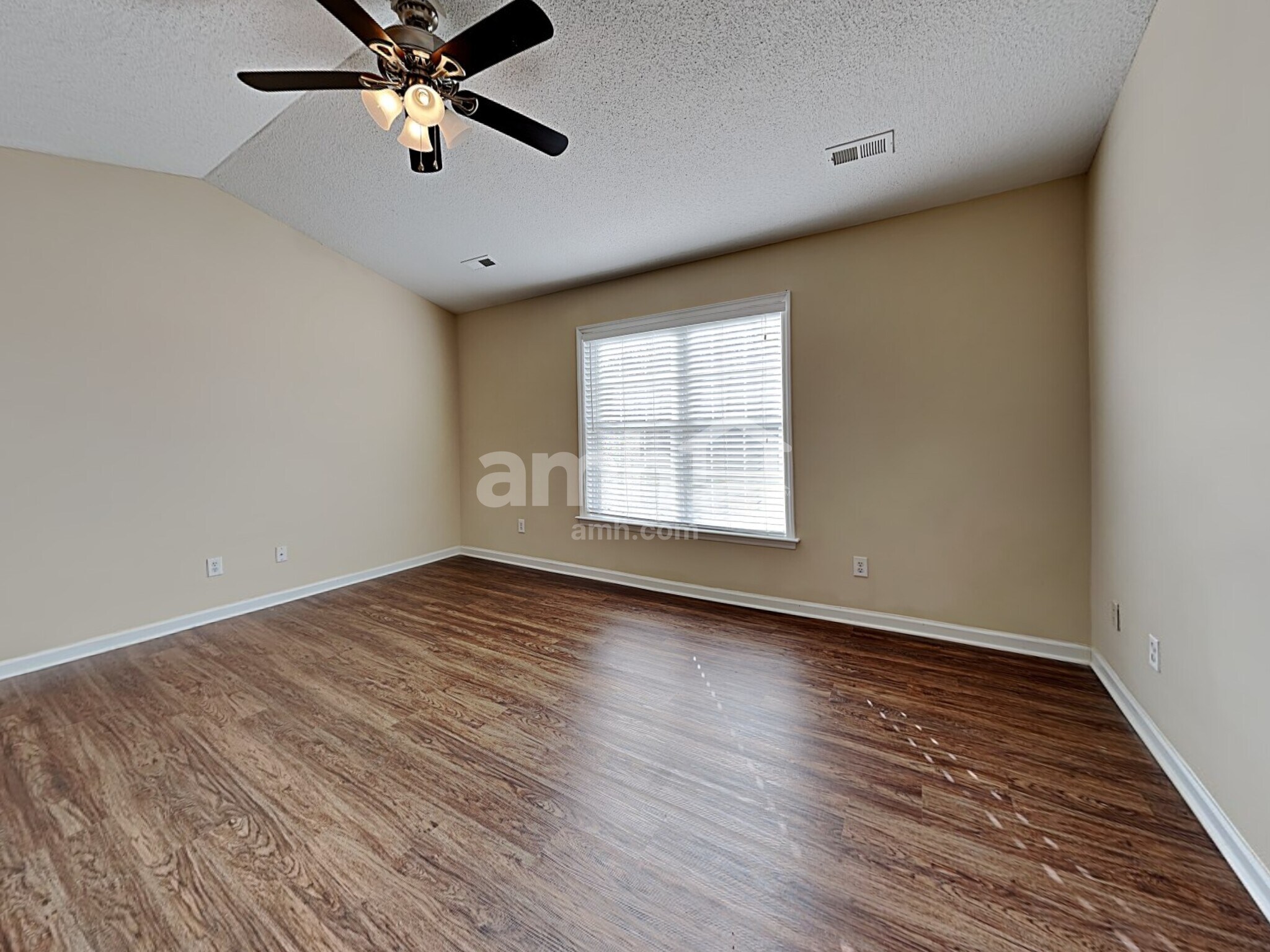 Building Photo - 1605 Glenn Meade Dr
