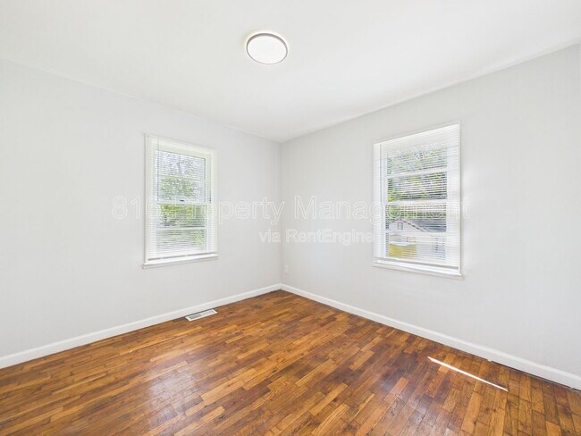 Building Photo - 10323 East 20th St S