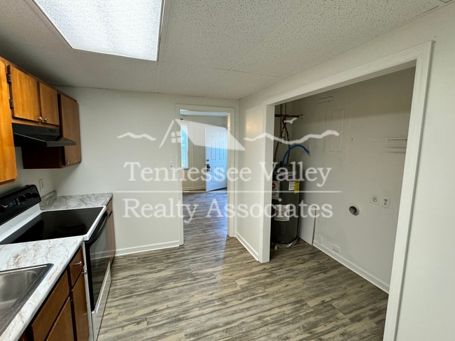 Building Photo - 720-722 W. Outer Dr.