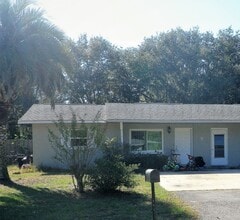 Building Photo - Spacious 2/1 Duplex on Gospel Island!!!