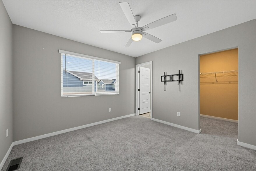 Building Photo - 229 Molinar St