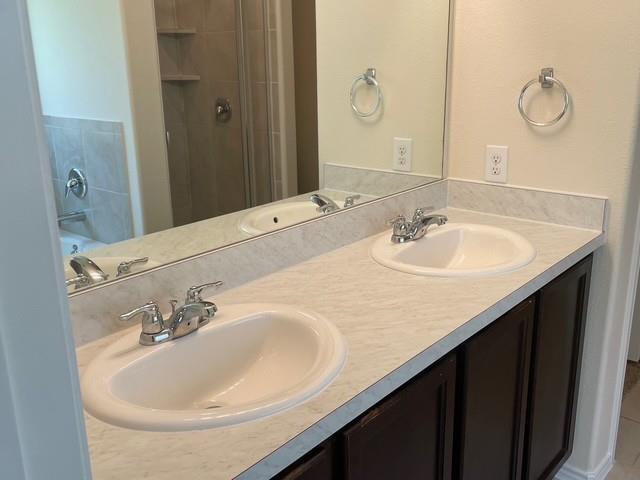 Building Photo - 10125 Gertrudis Lp