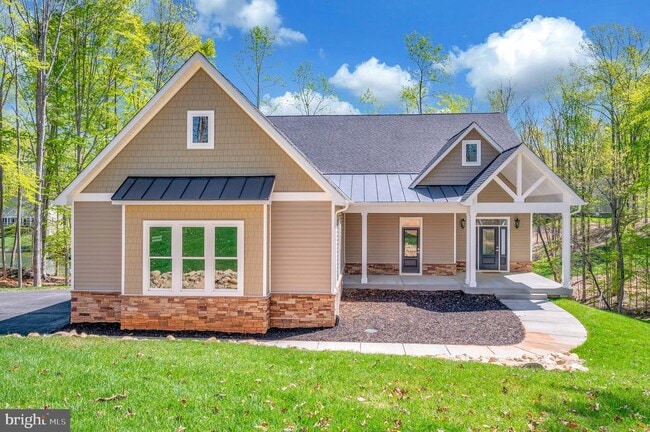 Building Photo - 44 Deep Crk Cir