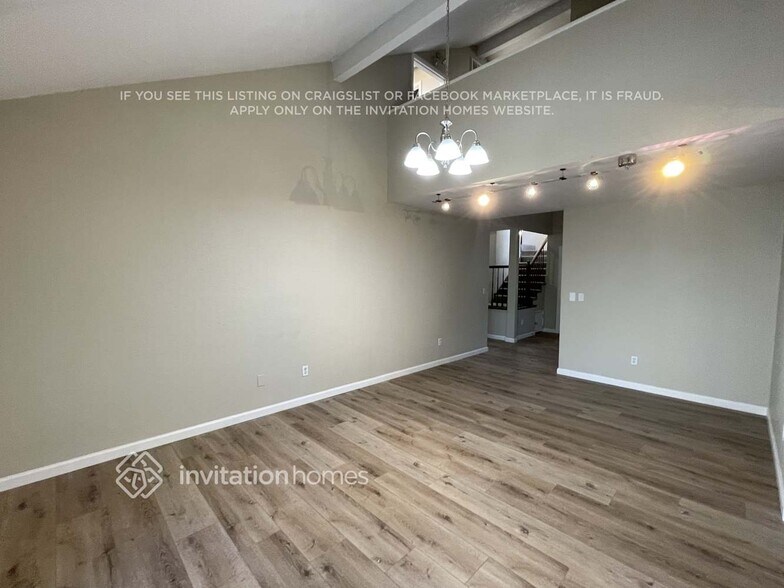 Building Photo - 3045 Waring Pl