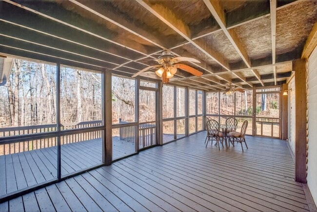 Building Photo - 5143 Ponderosa Farm Rd