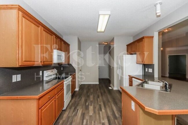 Building Photo - 1902 Old Greylyn Ct NW