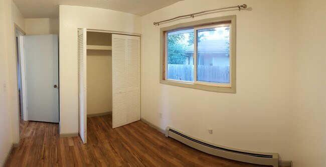 Small Bedroom - 1130 Valley St