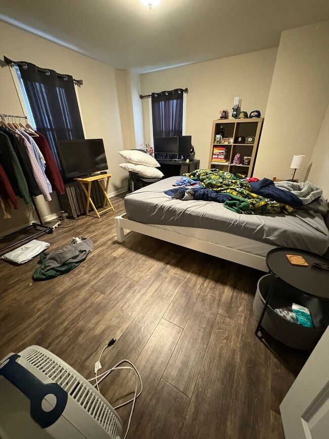 Building Photo - JCP - 02 - Charles St