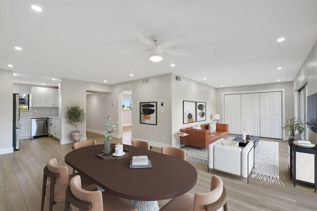 Building Photo - 300 Waterway Dr S