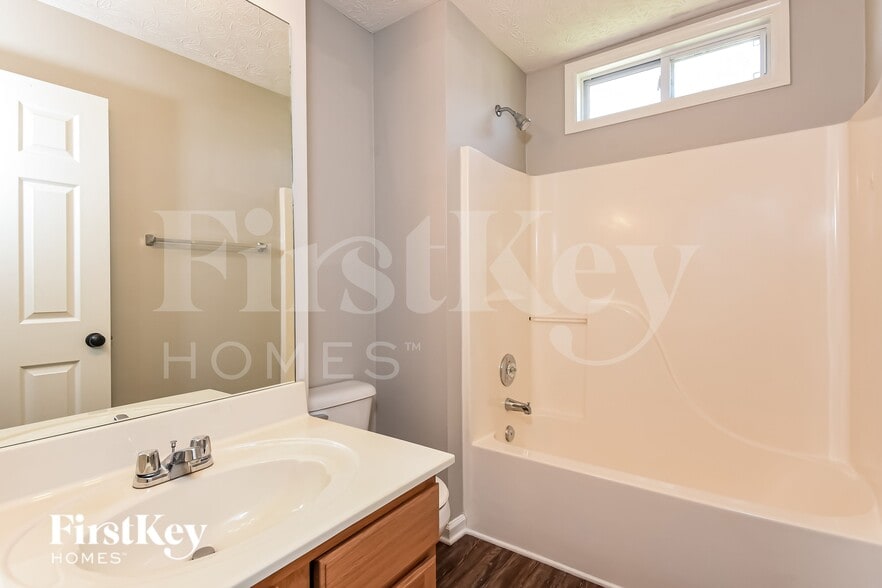 Building Photo - 42 Kades Cove Dr