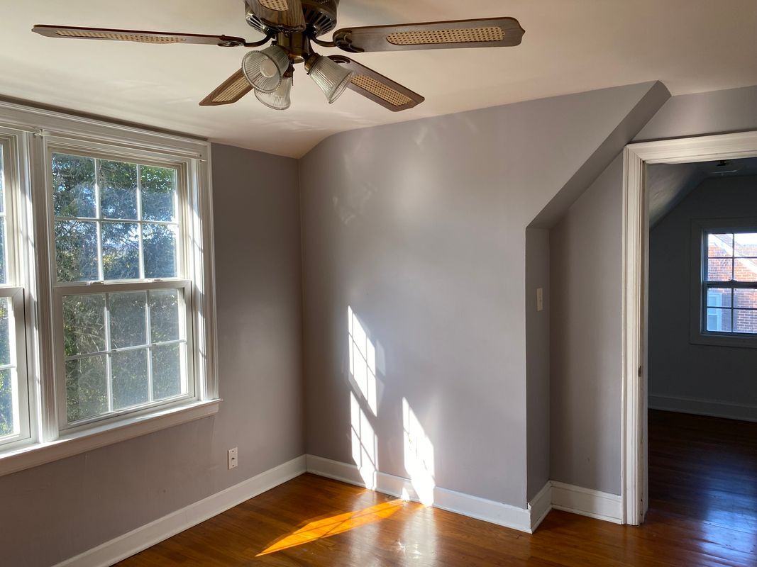 Building Photo - 129 Garber Ln