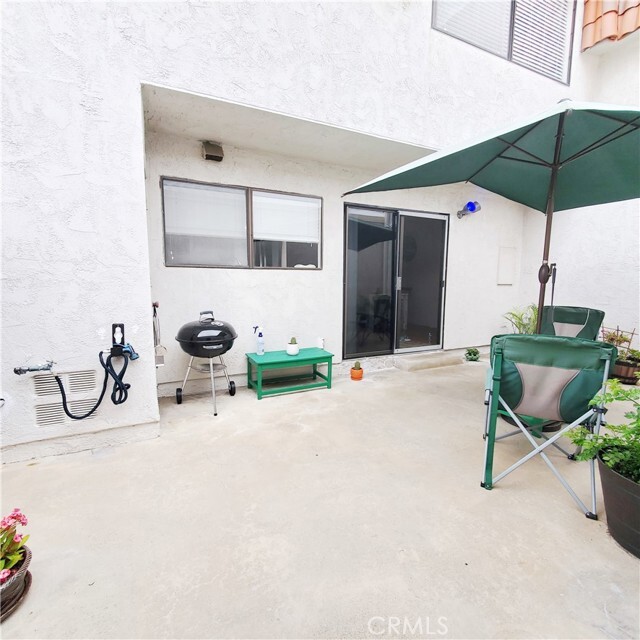 Building Photo - 28025 Ridgecove Ct N