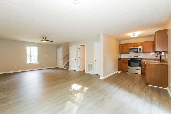 Building Photo - 120 Apache Dr