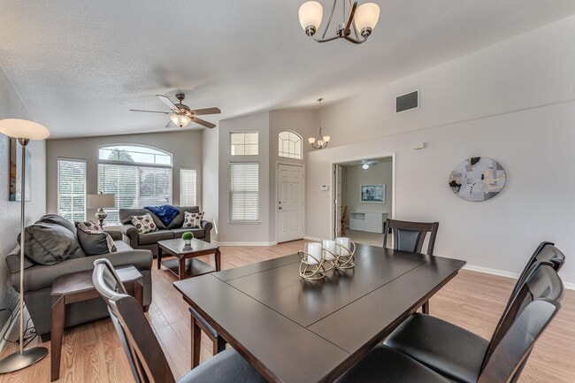 Building Photo - FULLY FURNISHED Sparks home with all utilities included and flexible lease options