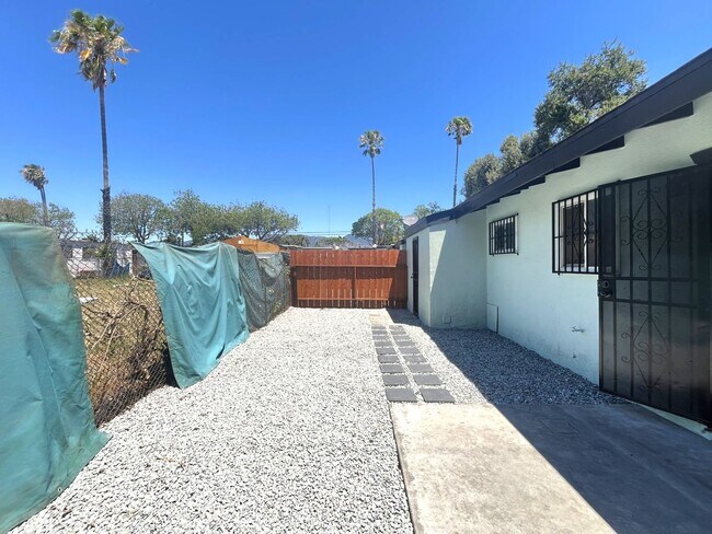 Building Photo - 1594 Sepulveda Ave
