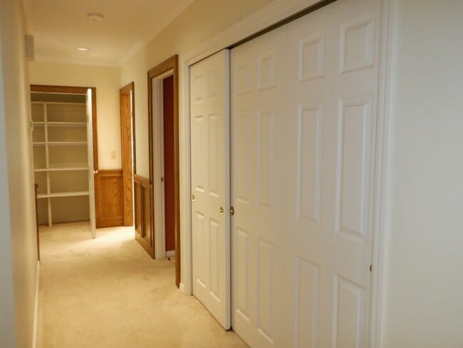 Building Photo - 3 Bed/2 Bath In River's Edge Community - G...