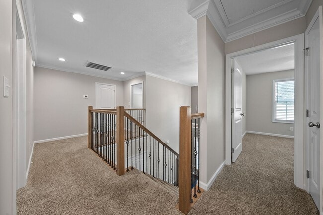 Building Photo - Pet Friendly Four Bedroom!