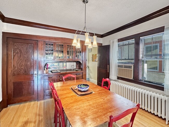 Building Photo - 2011 Ashland Ave