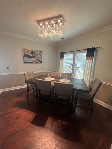 Dining Area - 4995 Jack Dr