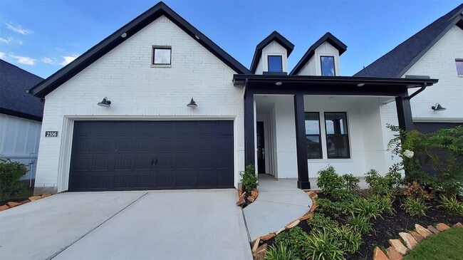 Building Photo - 2106 Grapewood Ln
