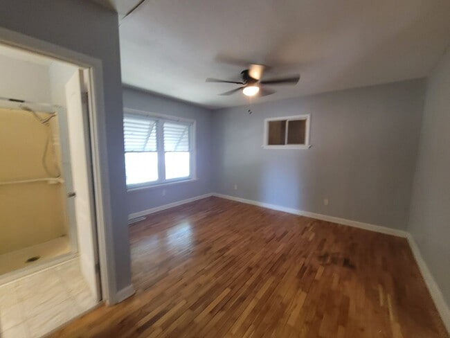 Building Photo - Home in Hot Springs