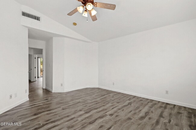 Building Photo - 636 Paseo Hermoso Dr