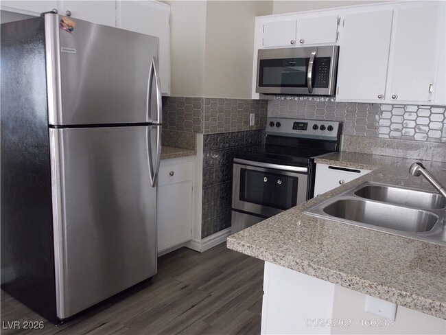 Building Photo - 7313 Saybrook Point Dr