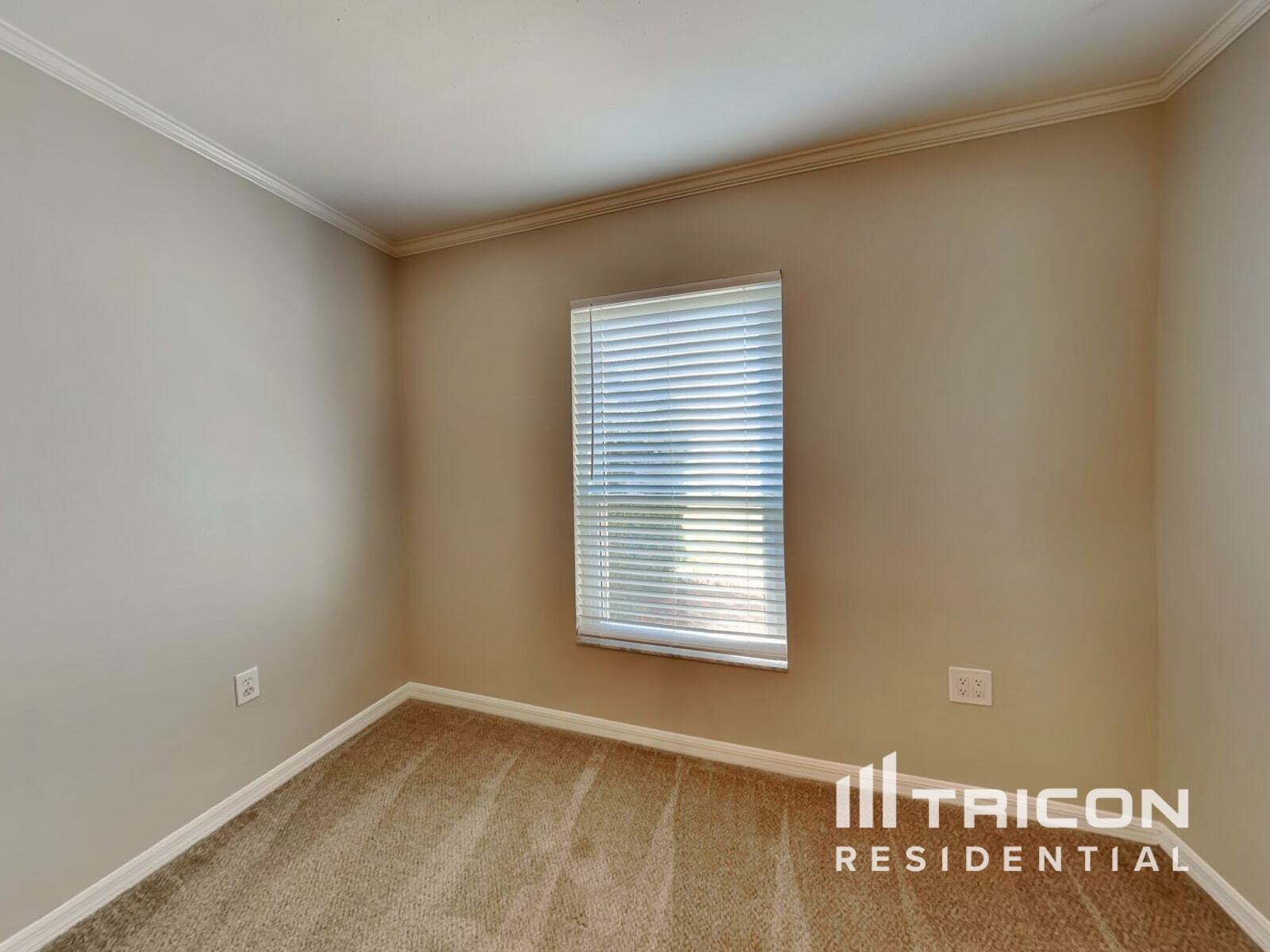 Building Photo - 4005 Cypress Landing S