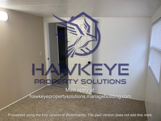 Building Photo - 530 Skyline Dr E