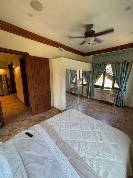 Building Photo - 44 Hackamore Ln
