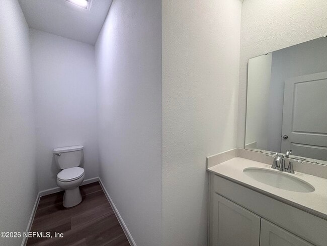 Building Photo - 694 Holly Lks Dr