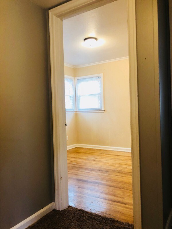 Building Photo - 1020 N 15th St