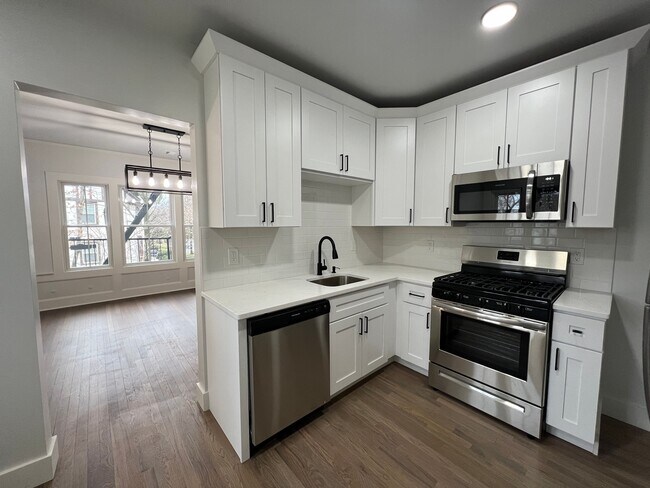 Building Photo - 45 Fairfield St