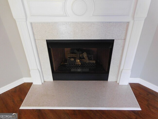 Building Photo - 566 Pond Lillies Rd SE