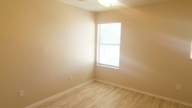 Building Photo - 4 bedroom in Chandler