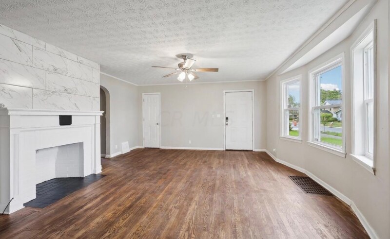 Building Photo - 417 Dove Dr