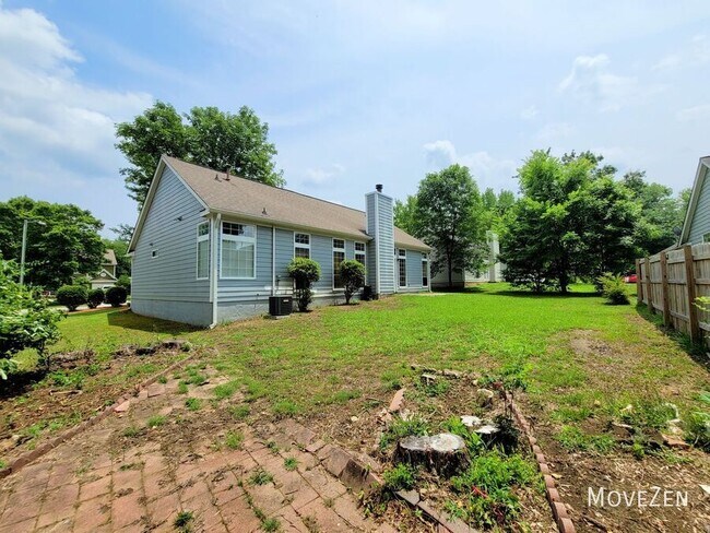 Building Photo - 9105 Oren Thompson Rd