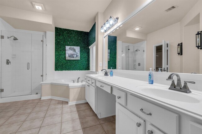 Building Photo - 24823 Corbin Gate Dr