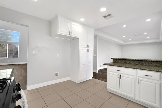 Building Photo - 2141 E Nugent St