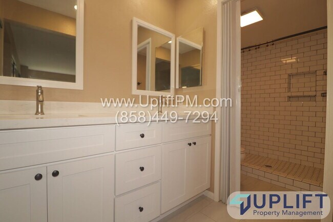 Building Photo - 5883 Mt Alifan Dr
