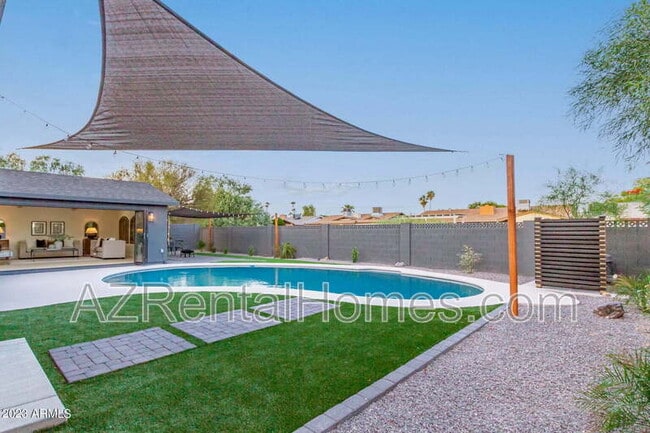 Building Photo - 3005 N 81st Pl