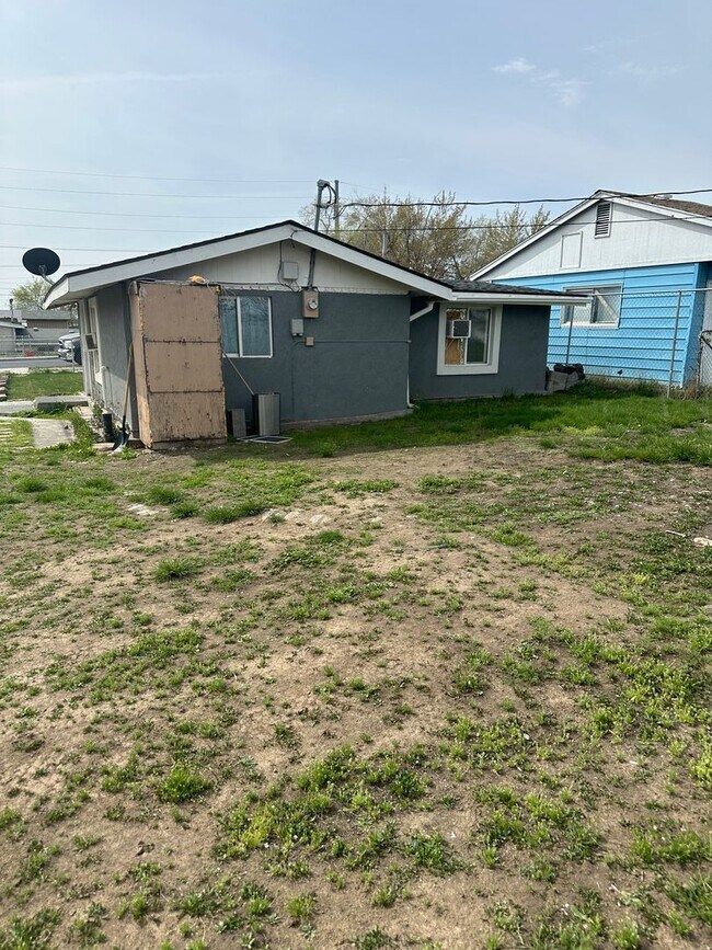 Building Photo - Cozy Home For Rent off Stratford Rd