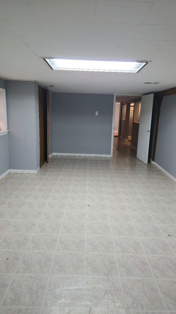 Building Photo - 5452 N Luna Ave