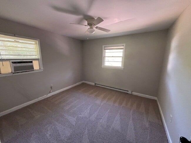 Building Photo - 1529 Old Central Rd