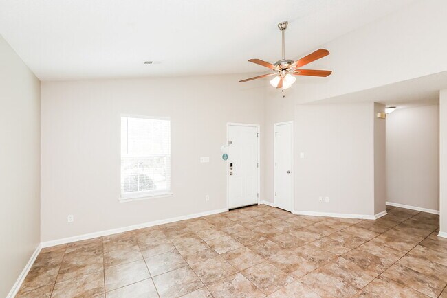 Building Photo - 11604 Stewarts Crossing Dr