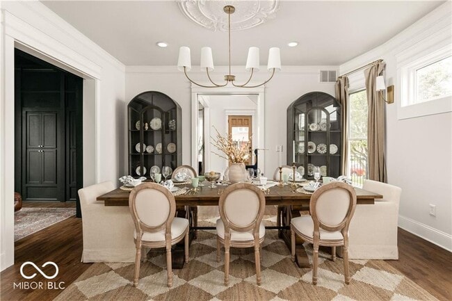 Building Photo - 929 Sanders St