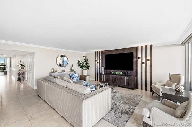 Building Photo - 2727 S Ocean Blvd